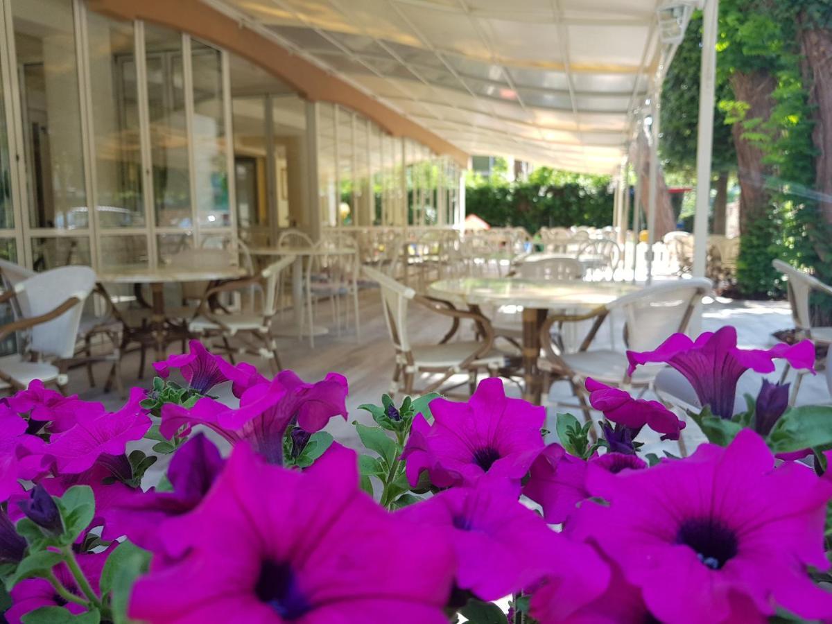 Hotel Gioiosa Cesenatico Ngoại thất bức ảnh