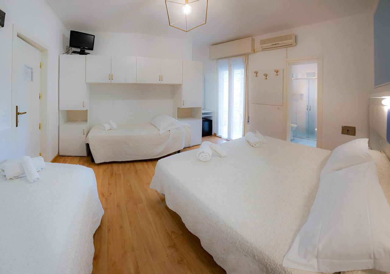 Hotel Gioiosa Cesenatico Ngoại thất bức ảnh