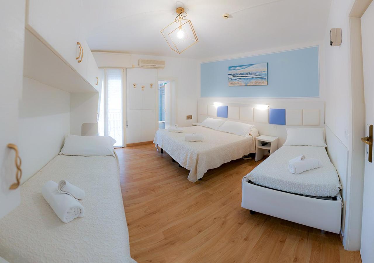 Hotel Gioiosa Cesenatico Ngoại thất bức ảnh