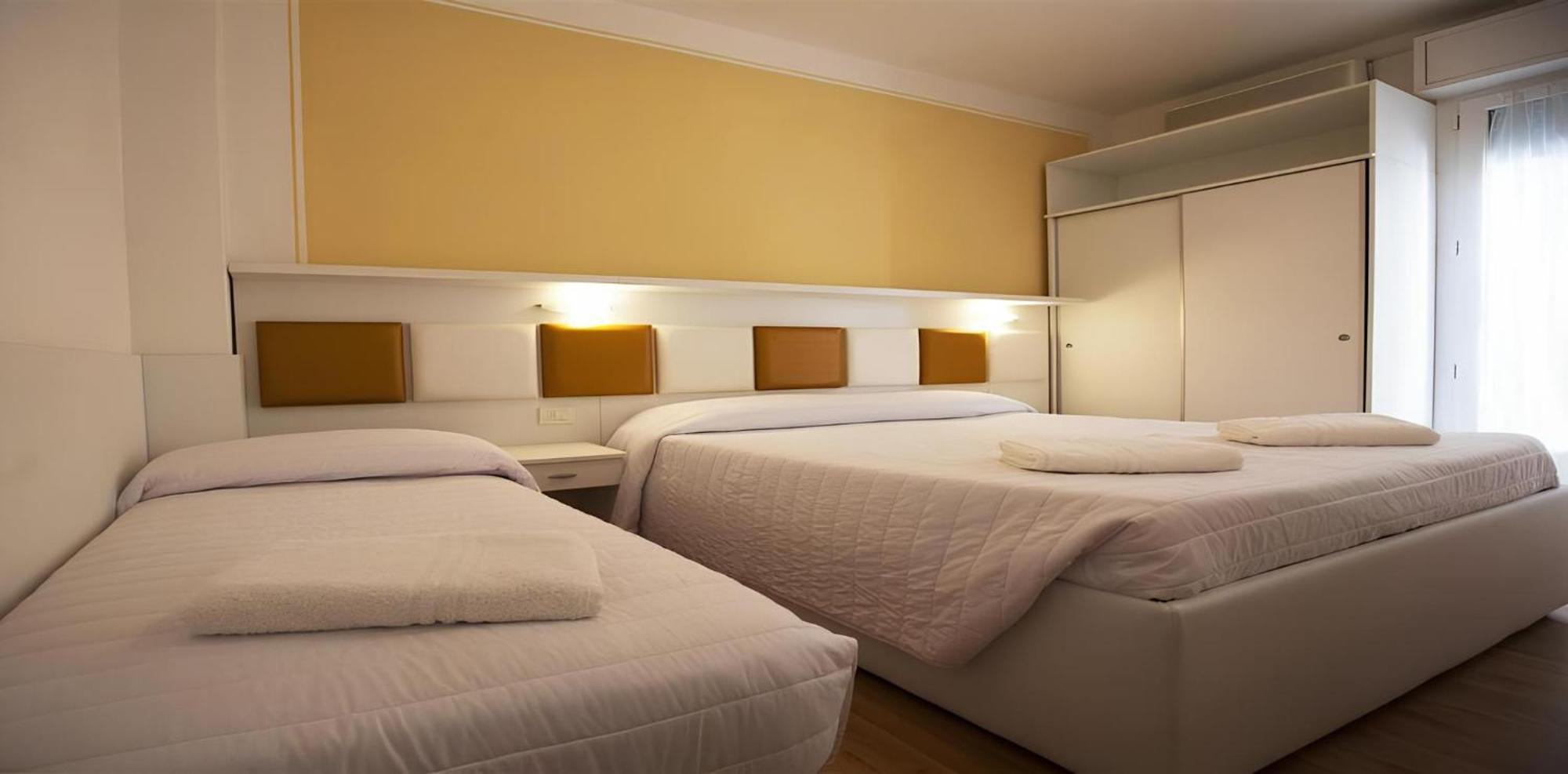 Hotel Gioiosa Cesenatico Ngoại thất bức ảnh