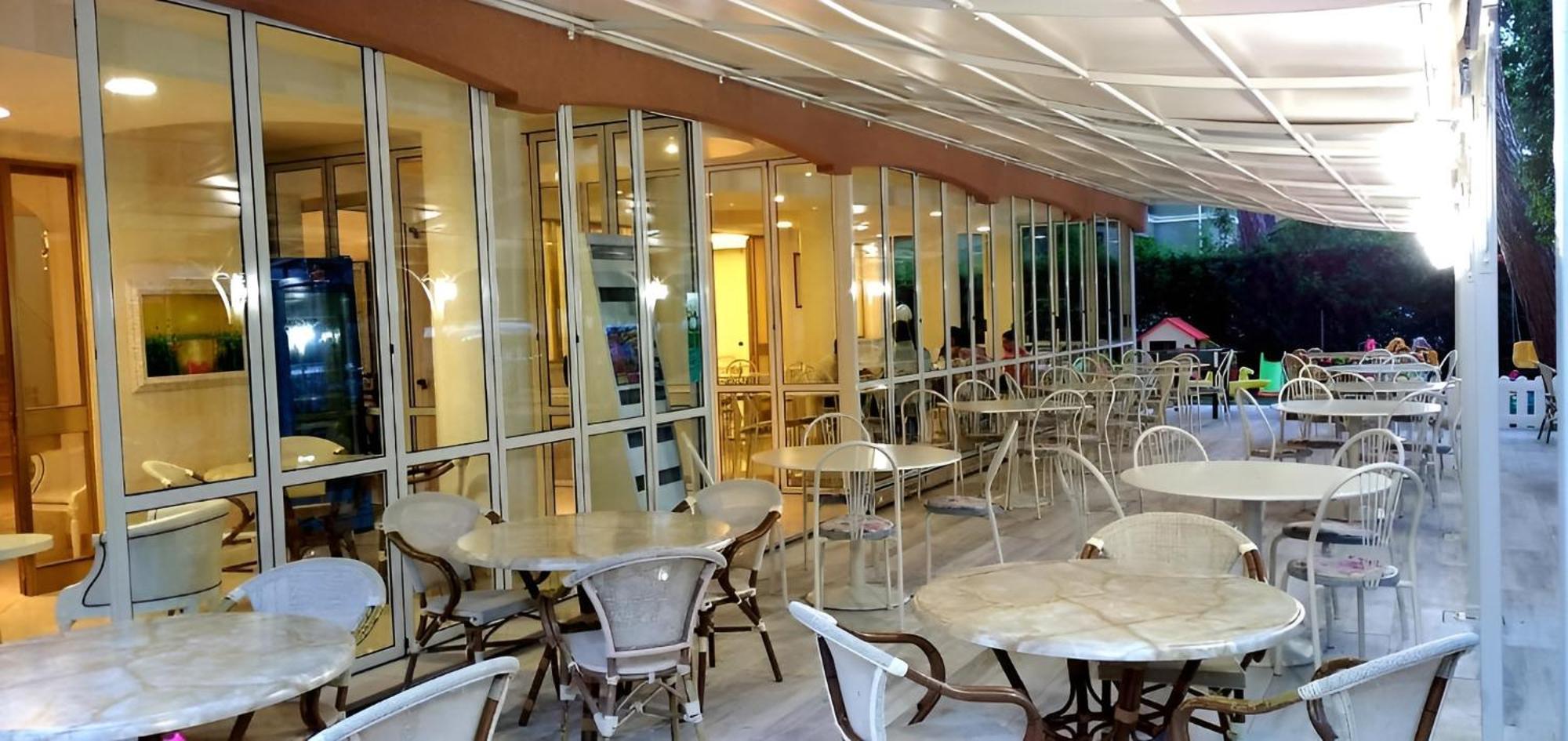 Hotel Gioiosa Cesenatico Ngoại thất bức ảnh