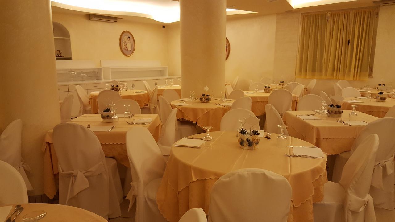 Hotel Gioiosa Cesenatico Ngoại thất bức ảnh