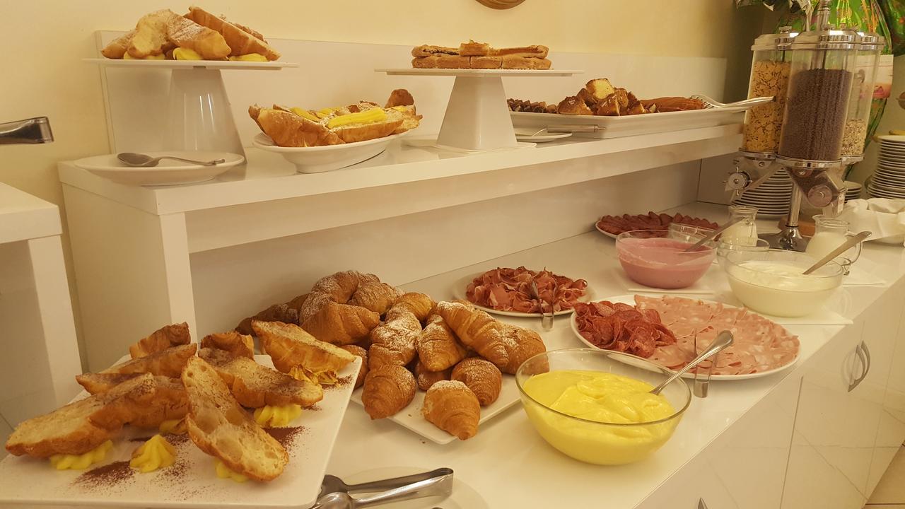 Hotel Gioiosa Cesenatico Ngoại thất bức ảnh